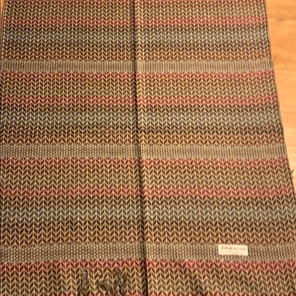 HP🎉100% Pashmina scarf/wrap/shawl  29”x69” - Picture 6 of 10